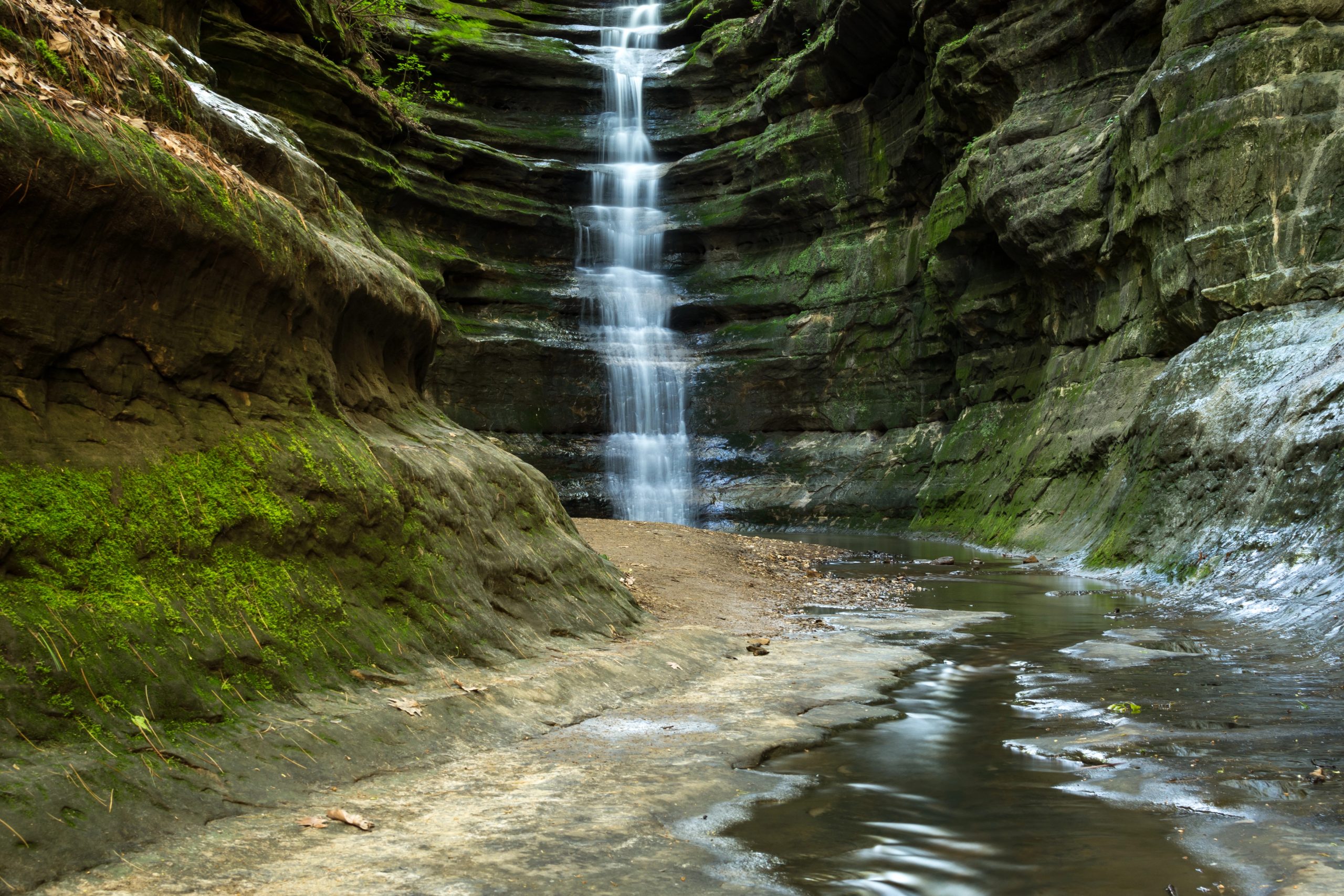 illinois-starved-rock-state-park-267471458 Starved Rock State Park