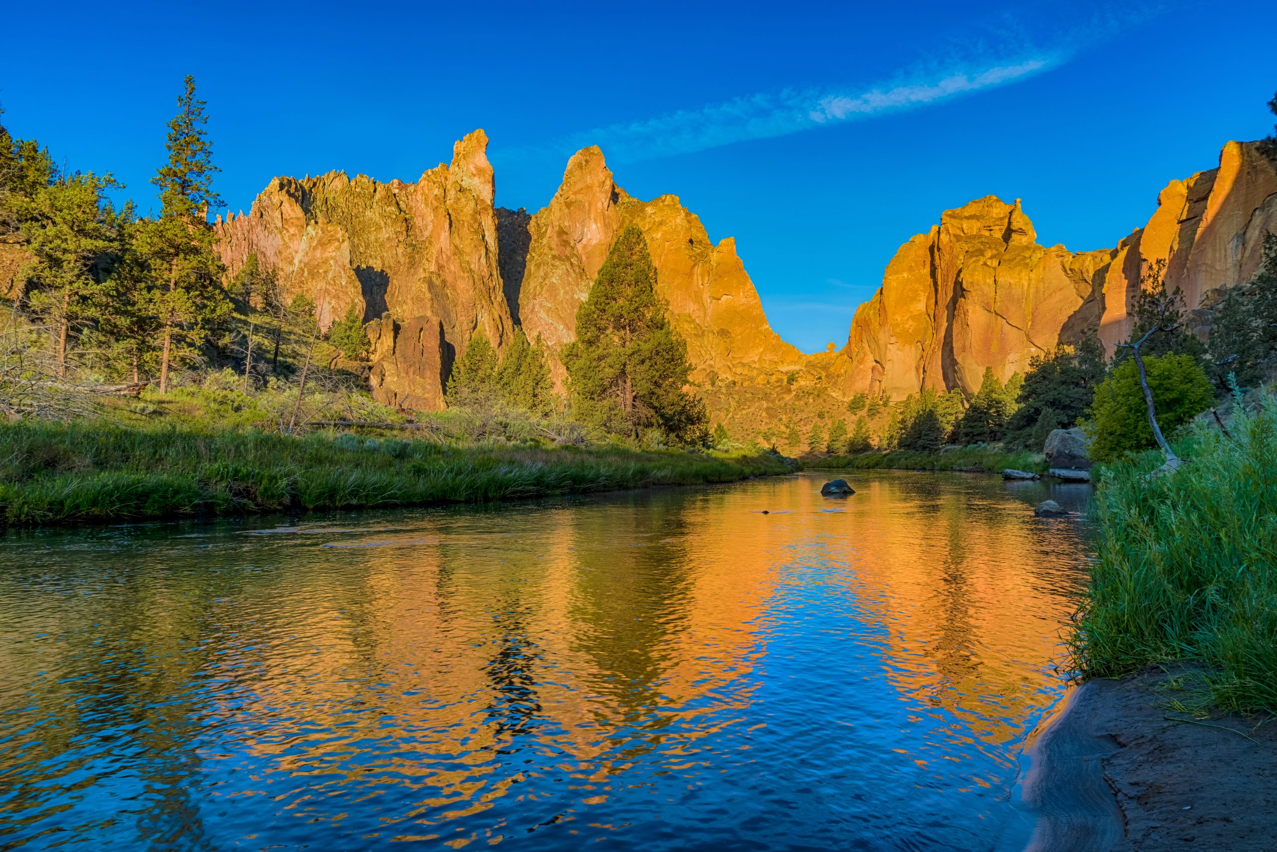 oregon-smith-rock-state-park-153099728 Smith Rock State Park